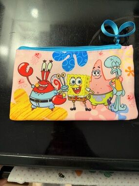 SpongeBob SquarePants makeup/beauty bag!-nwot never been used